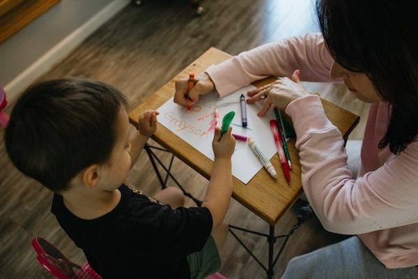 Qu'est-ce qu'un service de soutien scolaire et à qui est-il destiné ?
